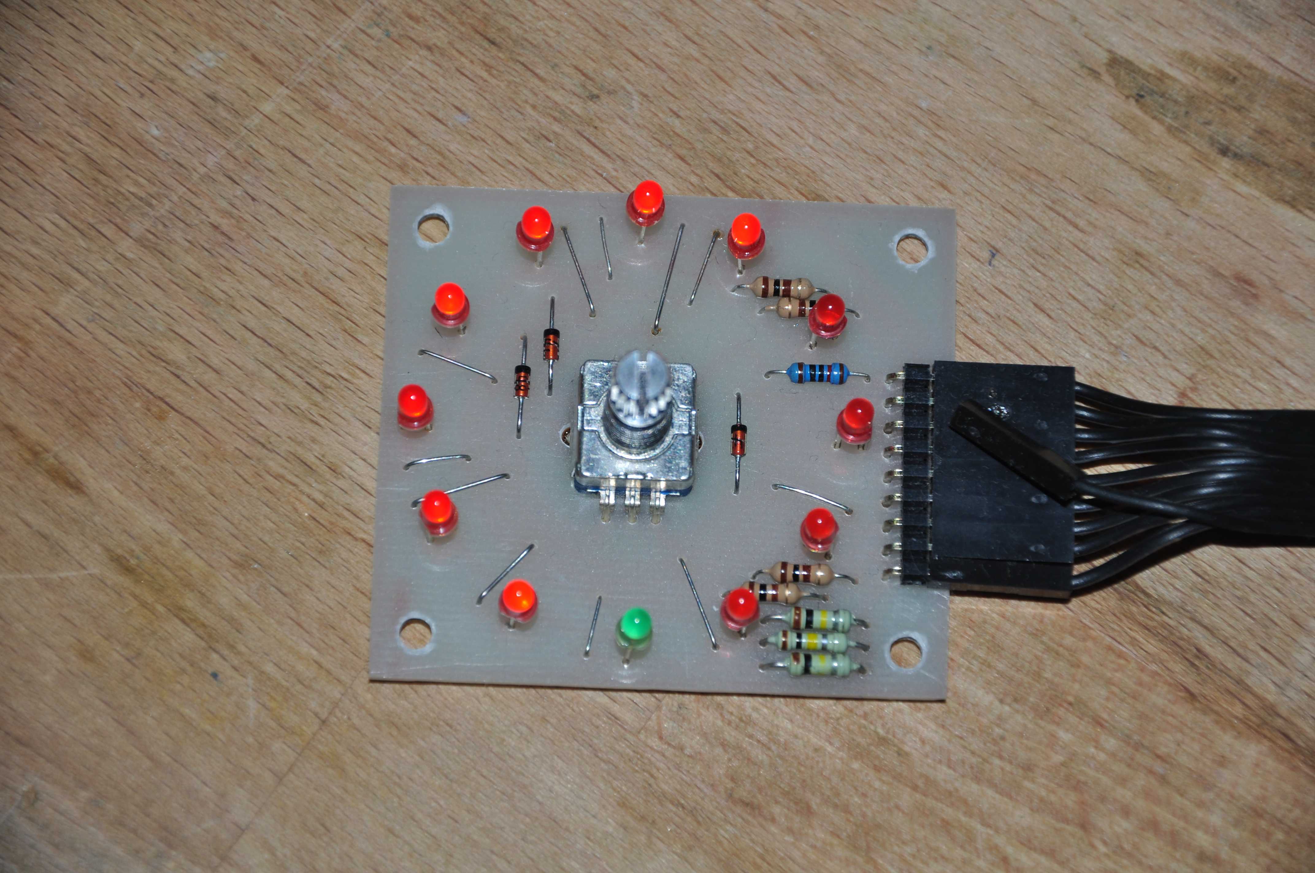 Светодиодный индикатор для энкодера со стороны элементов